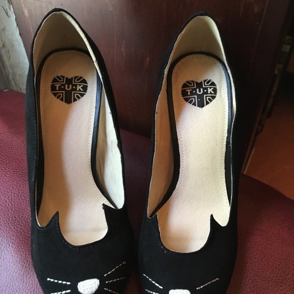 T.U.K SOPHISTICATED KITTY HEELS - Picture 2 of 5